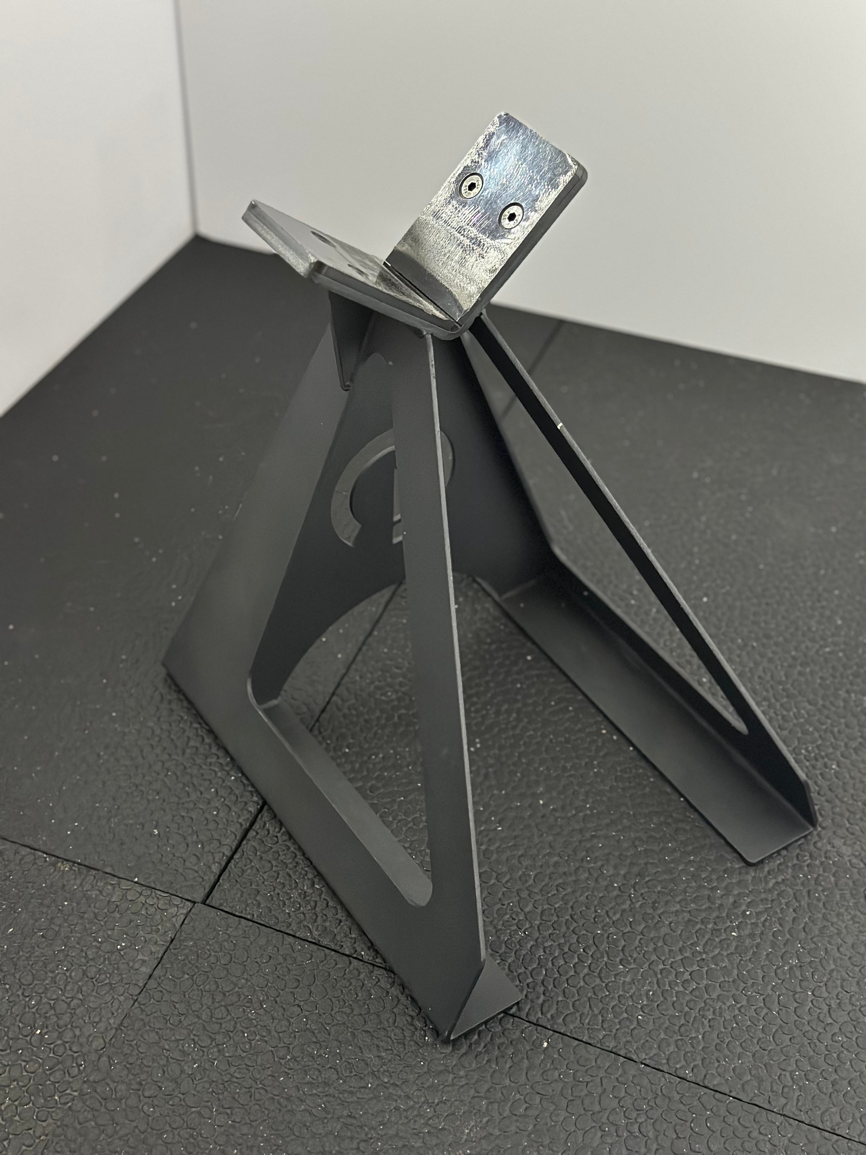 The Edge Landmine Jack