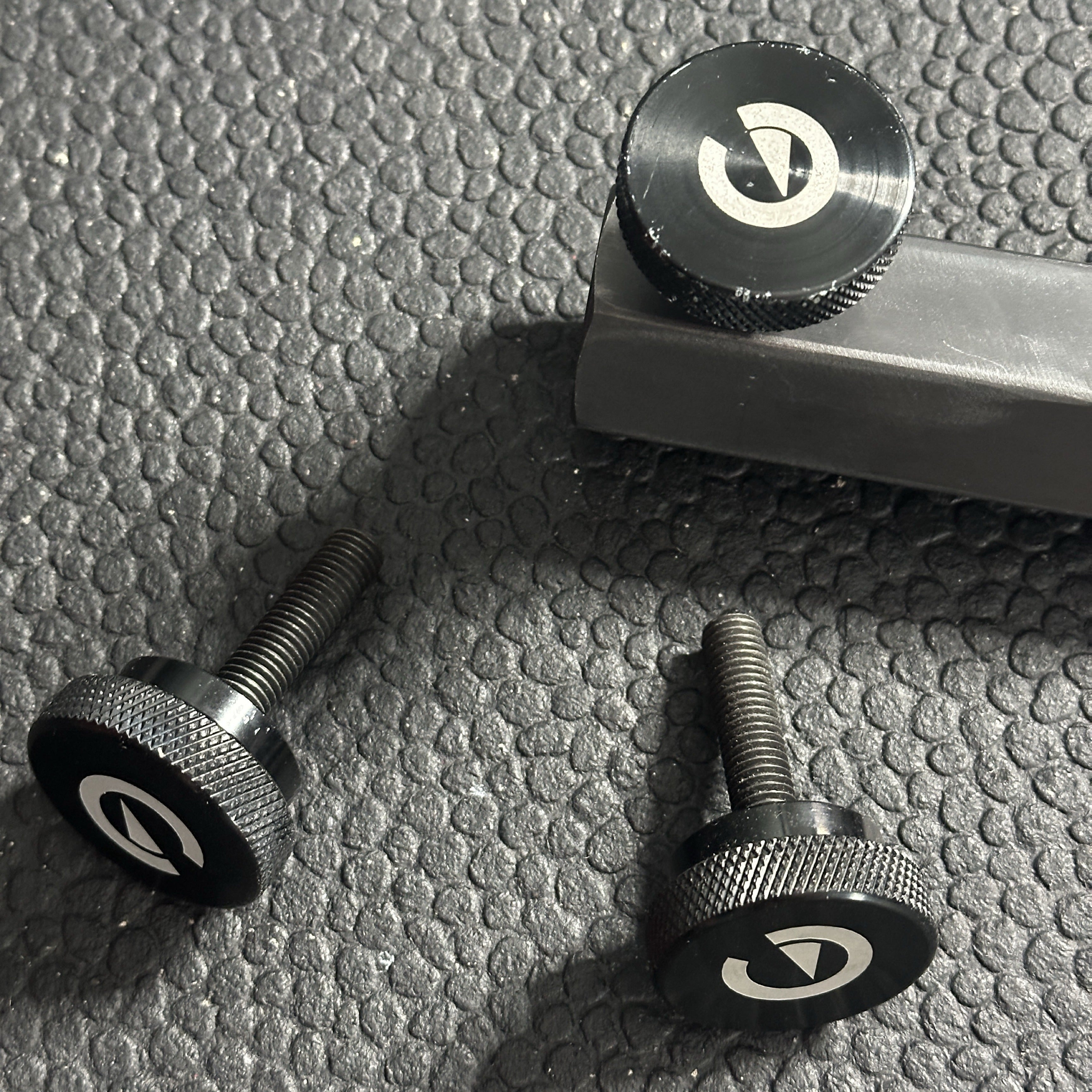 Landmine Bar Knurled Locking Knob
