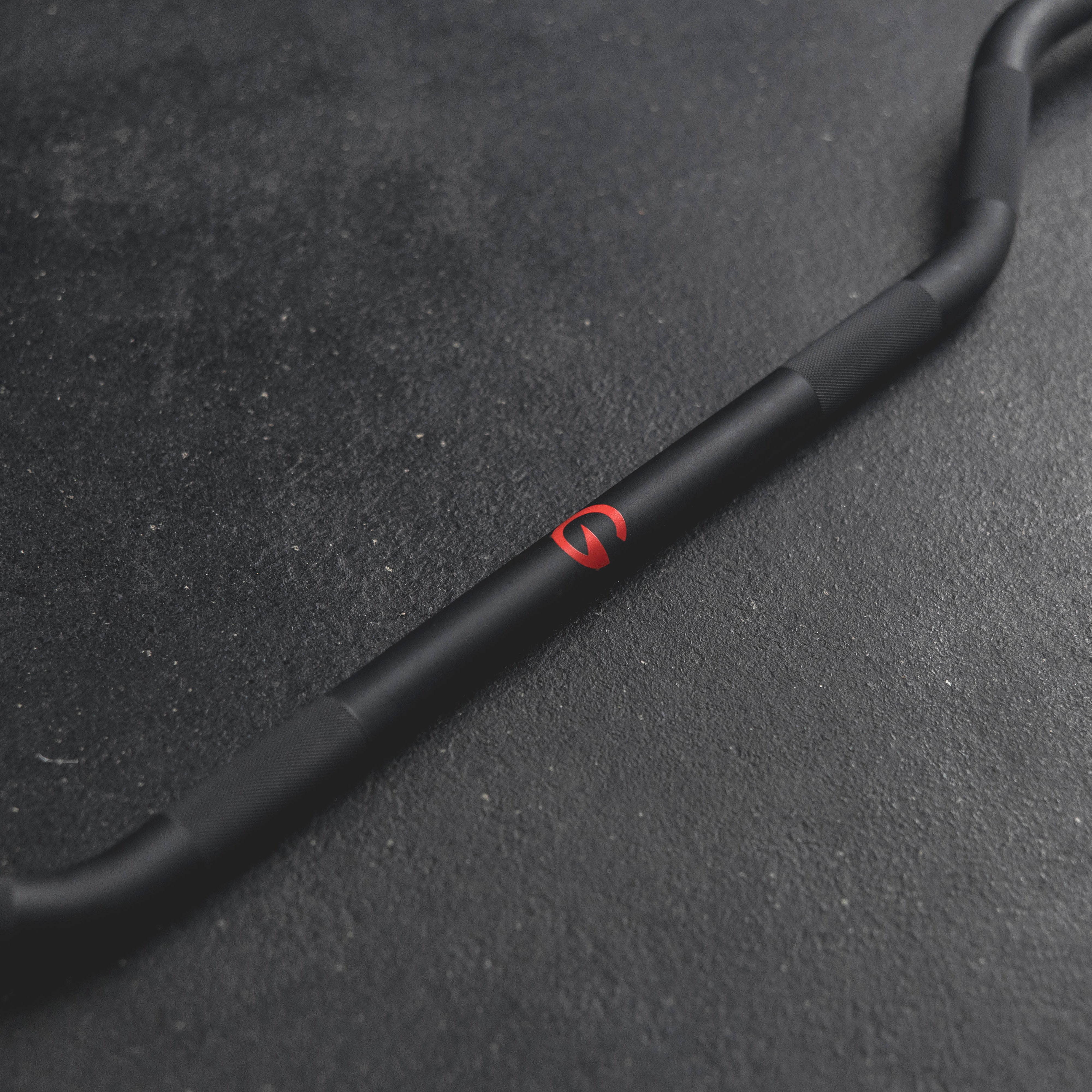 The Edge Rackable Cambered Bar