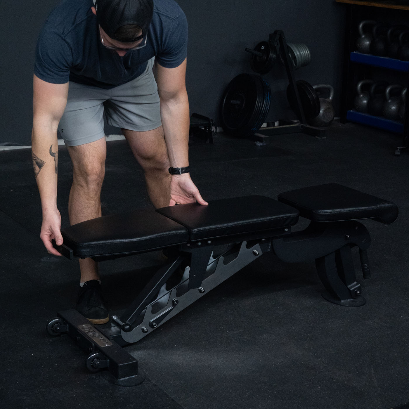 Infinity bench adjusted to a flat bench